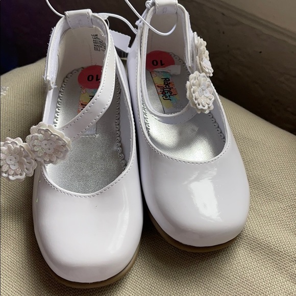 Size 10 girls dress shoes - Picture 2 of 5